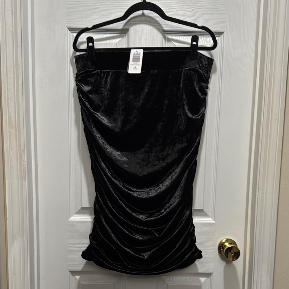 Torrid Black Velvet Ruched Pencil Skirt